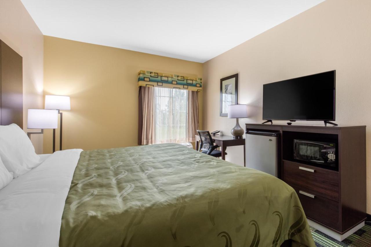 Quality Inn Cadiz Exterior photo